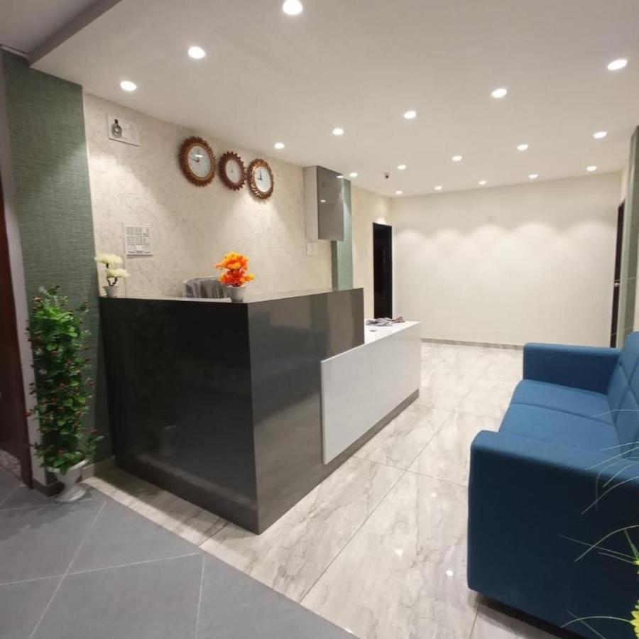 Hotel Mansarovar,ואדודרה מראה חיצוני תמונה